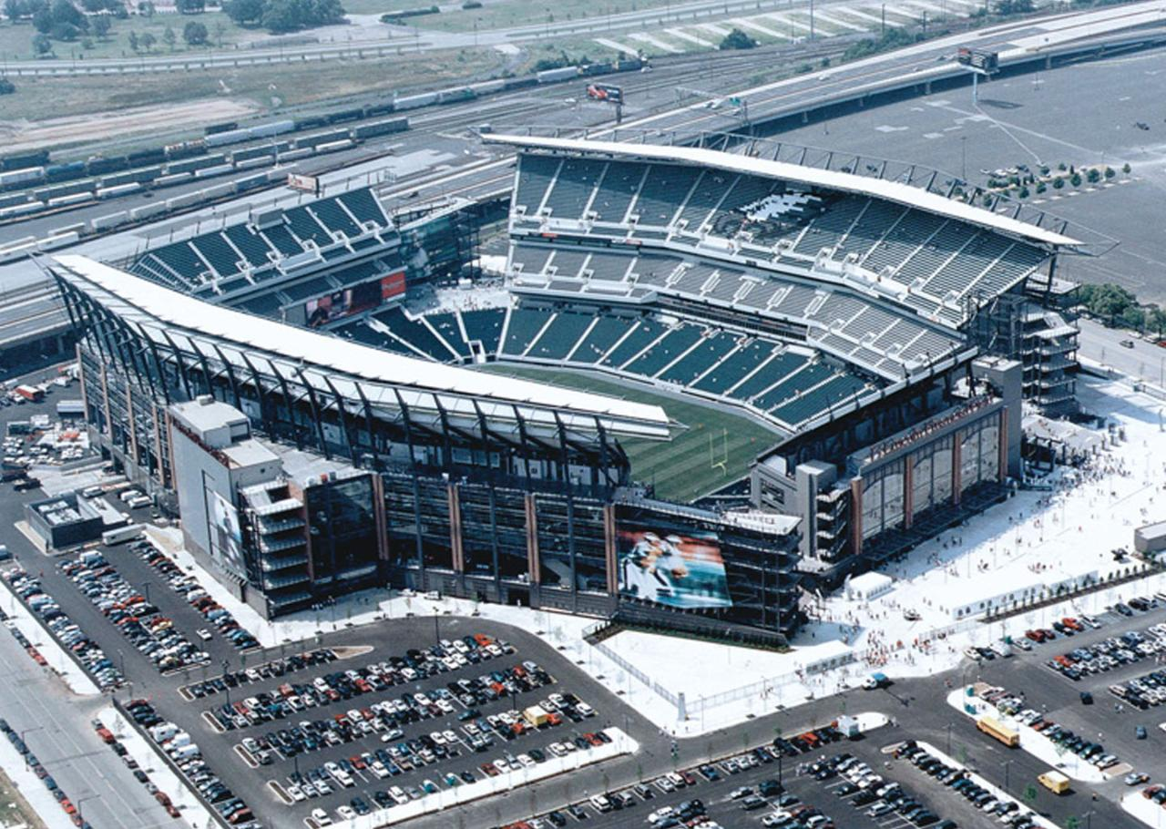 Philadelphia Eagles at Lincoln Financial Field - Photo 1 of 7